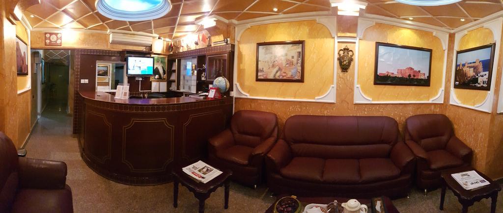Al Majd Hotel ‘Ibrī Buitenkant foto