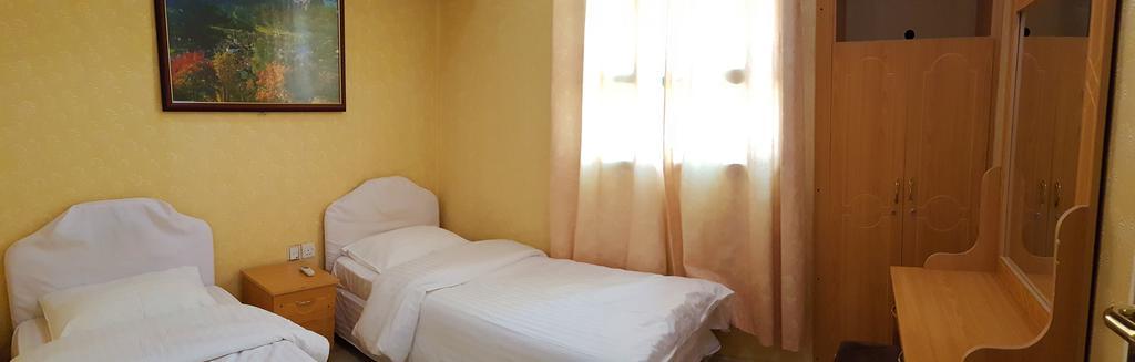 Al Majd Hotel ‘Ibrī Buitenkant foto