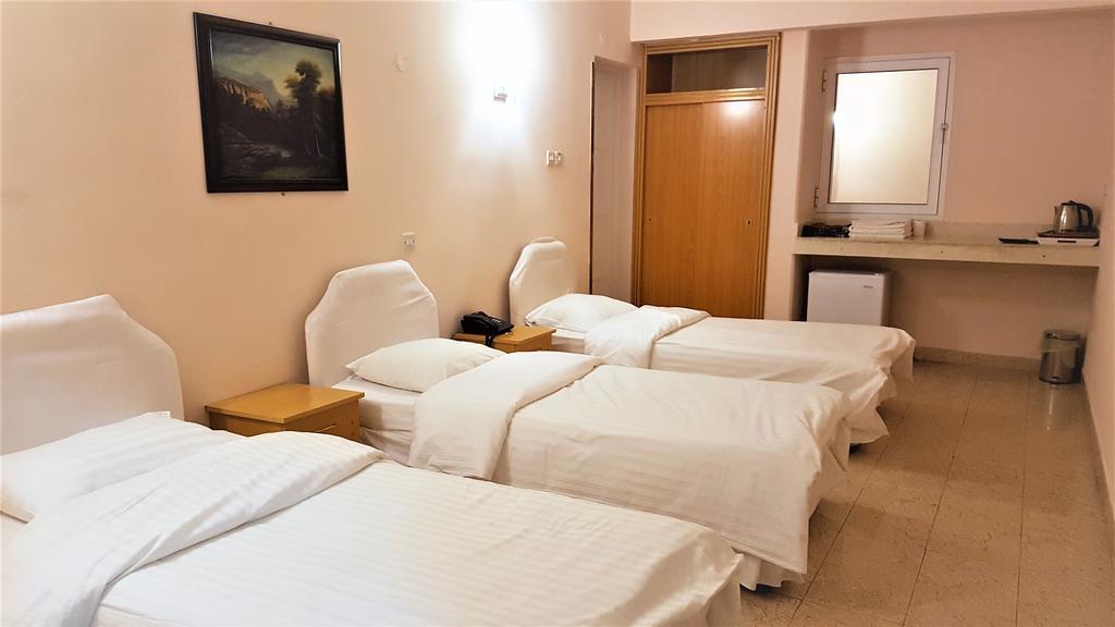 Al Majd Hotel ‘Ibrī Buitenkant foto